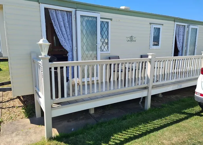 Corner Pitch 4 Berth Caravan